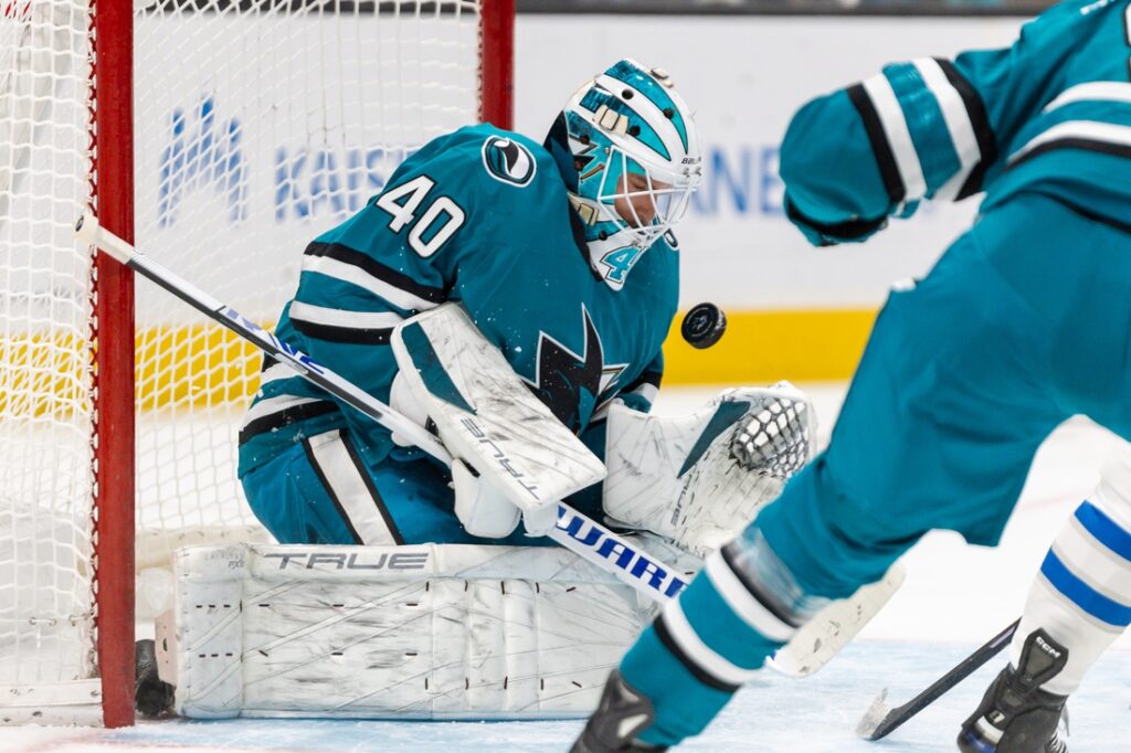 Goalies on both sides in familiar surroundings as Avs visit Sharks